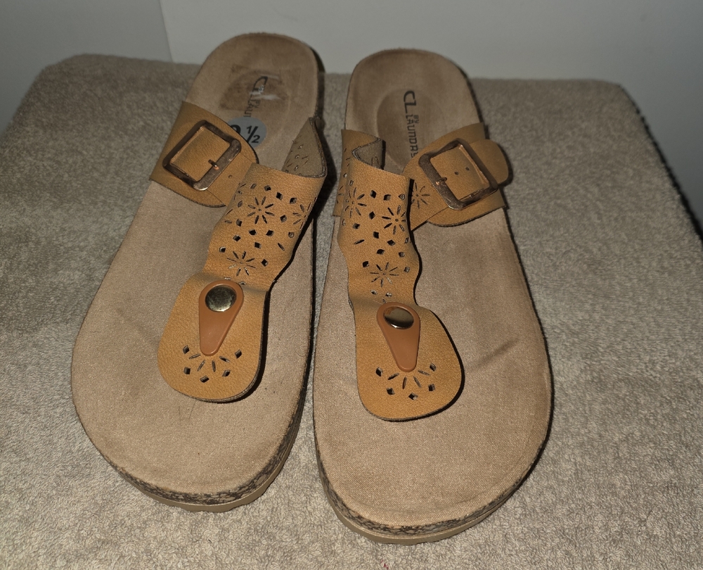 Chinese Laundry Tan Floral Sandals